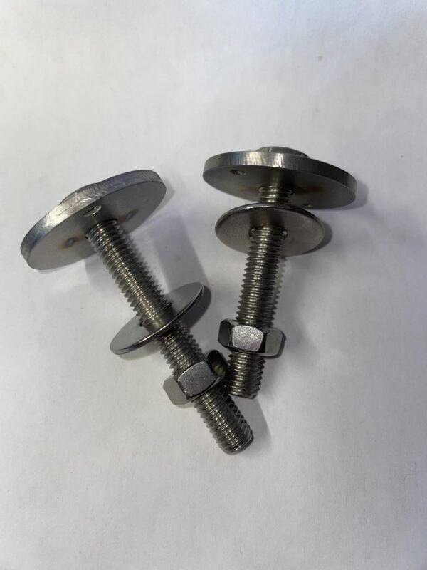 Centre section Bolts for 8's
